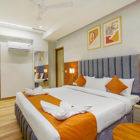 Hotel West Inn Premium Kharar Екстер'єр фото