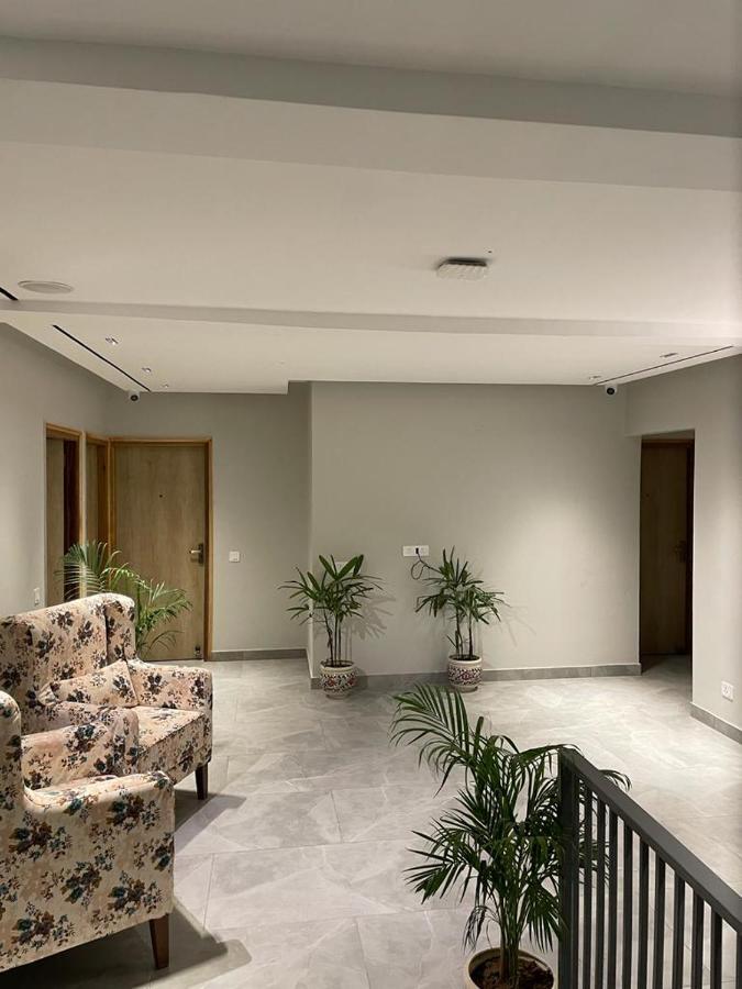 Hotel West Inn Premium Kharar Екстер'єр фото