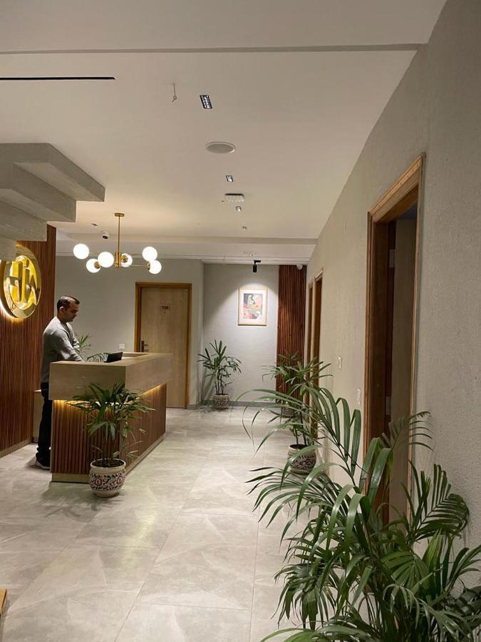 Hotel West Inn Premium Kharar Екстер'єр фото