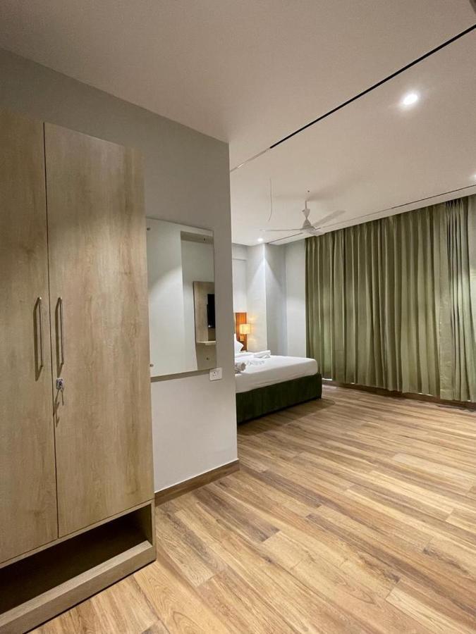 Hotel West Inn Premium Kharar Екстер'єр фото